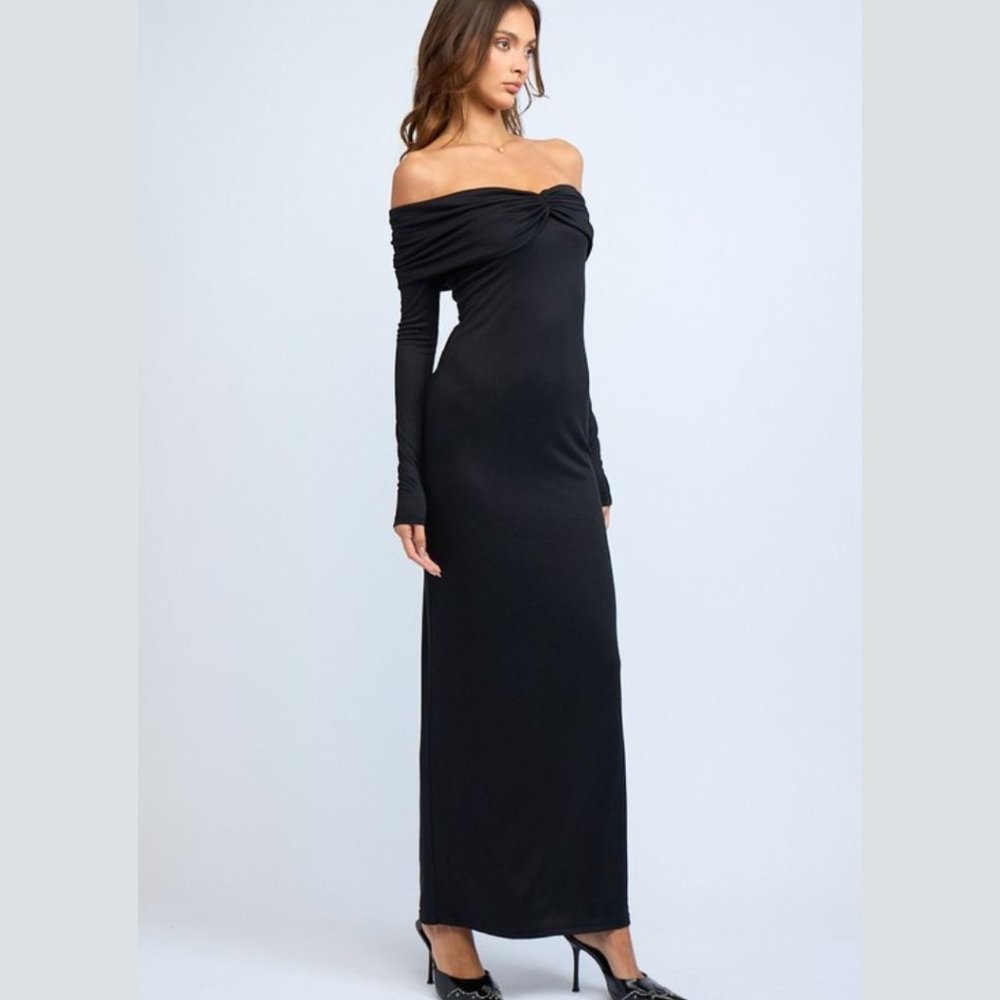 NWT Black Solid Off Shoulder Front Ruched Long Sleeve Fitted Maxi Dress - Picture 10 of 10